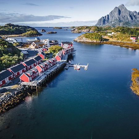 Nyvagar Rorbuhotell - By Classic Norway Hotels Kabelvag Exterior photo
