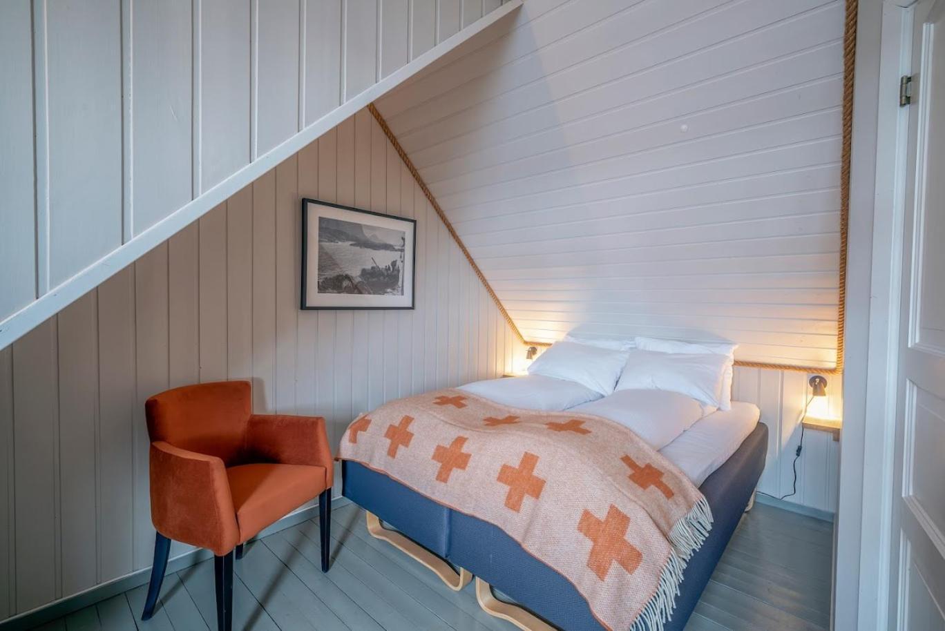 Nyvagar Rorbuhotell - By Classic Norway Hotels Kabelvag Exterior photo